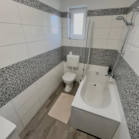 Dalori Comfort شقة